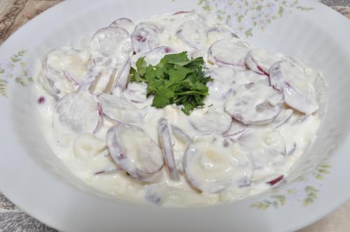 Jak uvařit kavkazský ředkvičkový salát ? Snadné recept, připravený za Do 30 minut